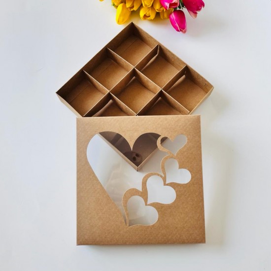 21x21x4 Pencereli Karton Kutu-Kalp (9 Bölmeli)