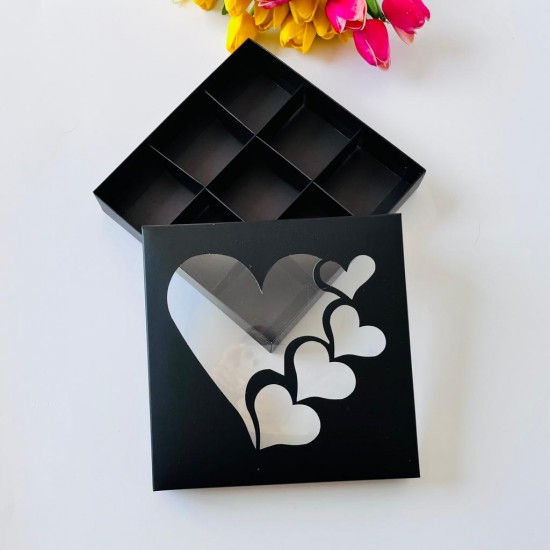 21x21x4 Pencereli Karton Kutu-Kalp (9 Bölmeli)