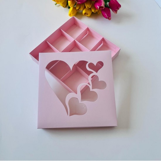 21x21x4 Pencereli Karton Kutu-Kalp (9 Bölmeli)