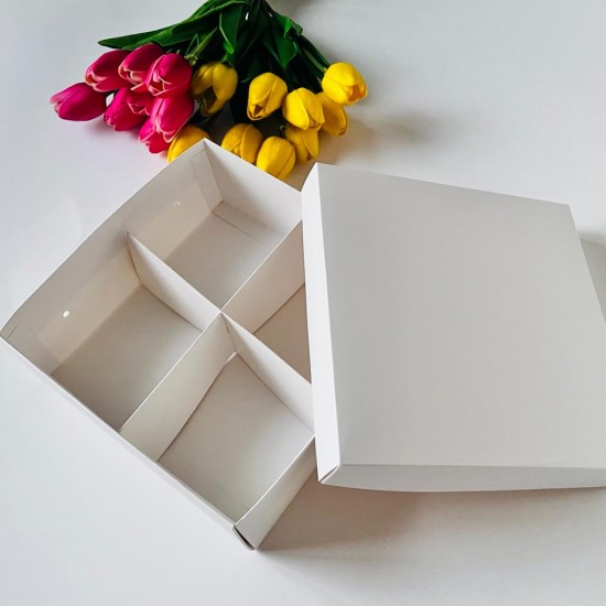 21x21x8 Karton Kutu-4 Bölmeli