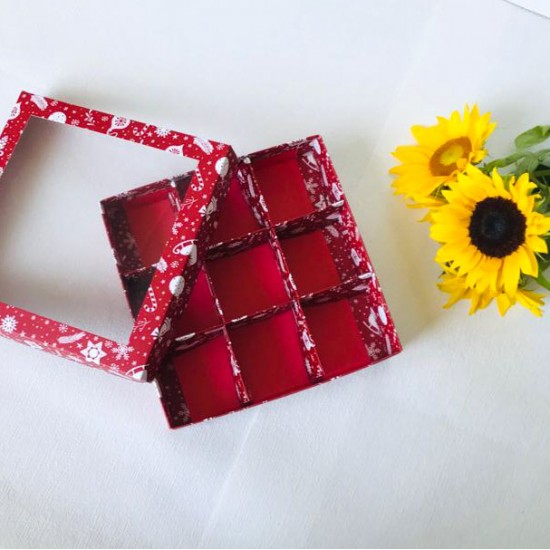 20x20x5 Pencereli Karton Kutu (9 Bölmeli)