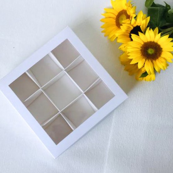 20x20x5 Pencereli Karton Kutu (9 Bölmeli)