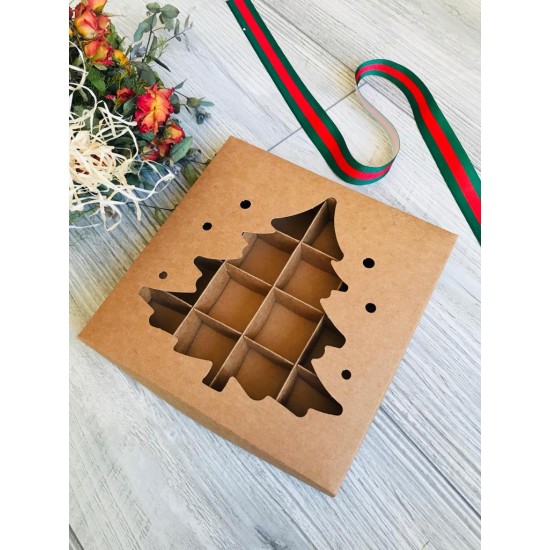 16 Bölmeli Çam Ağacı Tasarım Bonbon Çikolata Kutusu