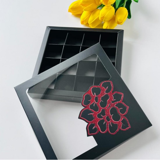 16 Bölmeli Kırmızı Simli Çiçek Tasarımlı Çikolata Kutusu (Desen 1)