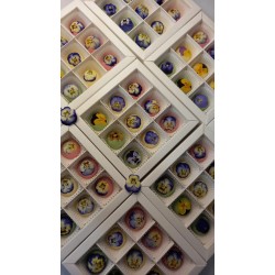 9 Bölmeli Pencereli Çikolata Kutusu