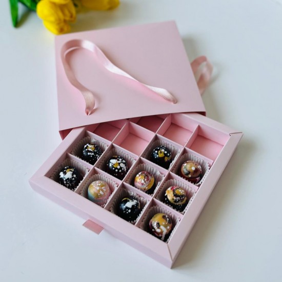 16 Bölmeli Çanta Model Bonbon Çikolata Kutusu