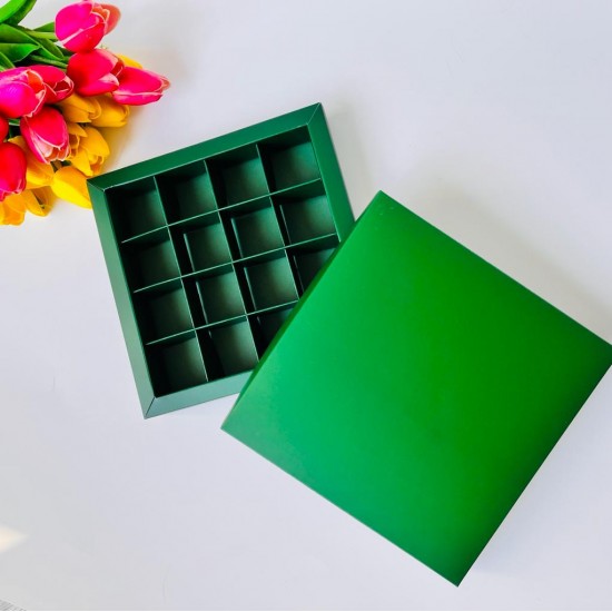 16 Bölmeli Karton Çikolata Kutusu