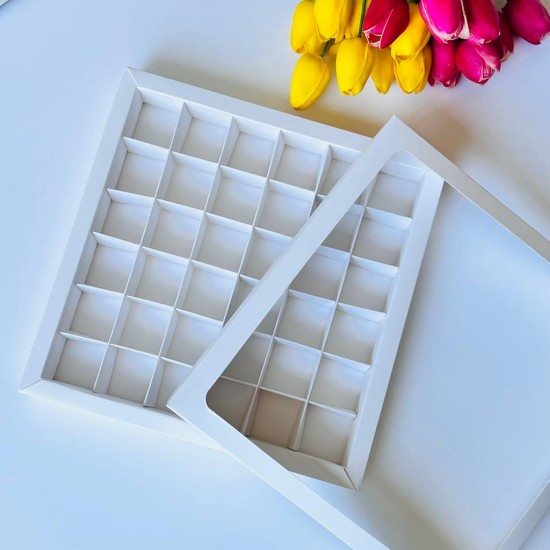 36 Bölmeli Pencereli Çikolata Kutusu