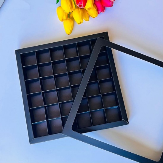 36 Bölmeli Pencereli Çikolata Kutusu