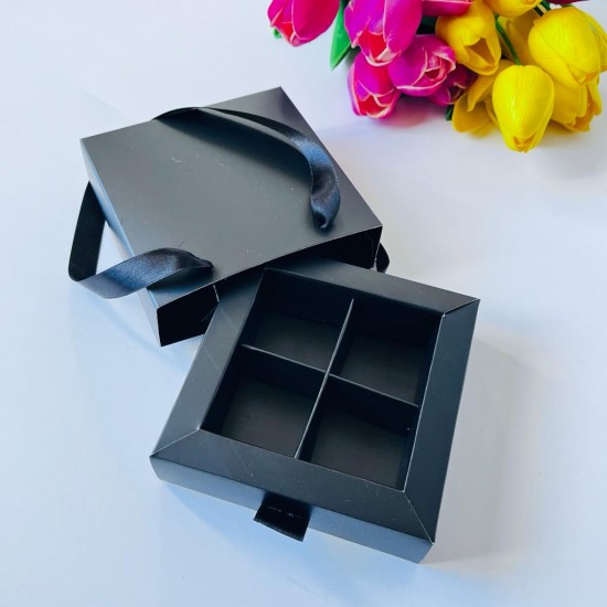 4 Bölmeli Çikolata-Bonbon Kutusu Çanta Model