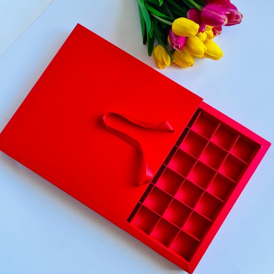 36 Bölmeli Çikolata Kutusu Çanta Model