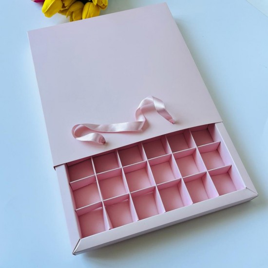 36 Bölmeli Çikolata Kutusu Çanta Model