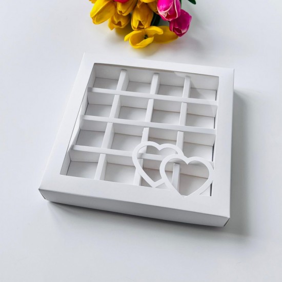16 Bölmeli Çikolata-Bonbon Kutusu Kalp (Geniş Bölmeli)