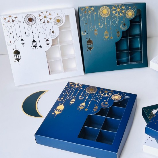 16 Bölmeli Pencereli Ramazan Temalı Gold Yaldız Baskılı Çikolata Kutusu