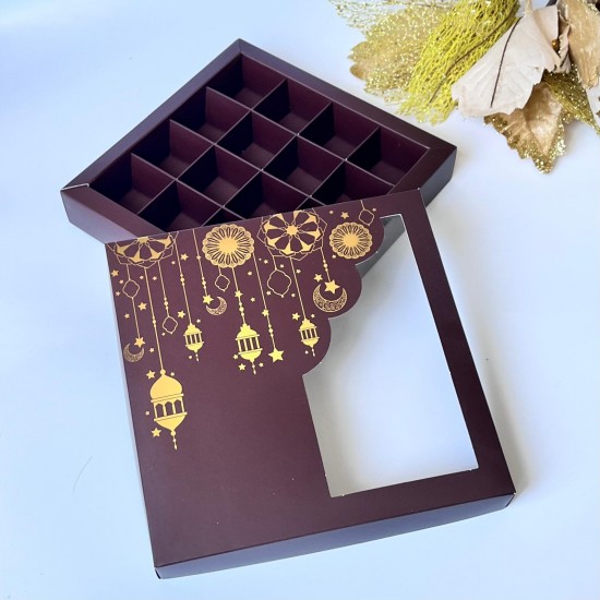 16 Bölmeli Pencereli Ramazan Temalı Gold Yaldız Baskılı Çikolata Kutusu