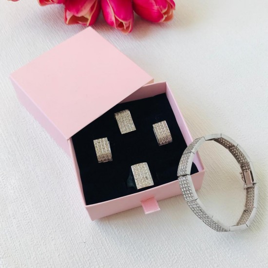 Takı Kutusu Karton Sürgülü Süngerli 8x8x3 