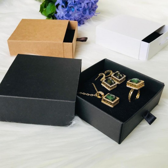 Takı Kutusu Karton Sürgülü Süngerli 8x8x3 