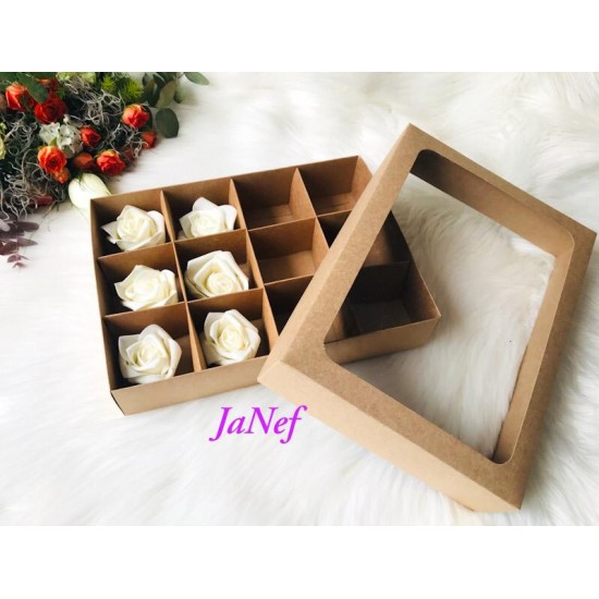 12 Bölmeli Pencereli Karton Kutu 