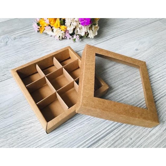 9 Bölmeli Pencereli Çikolata Kutusu