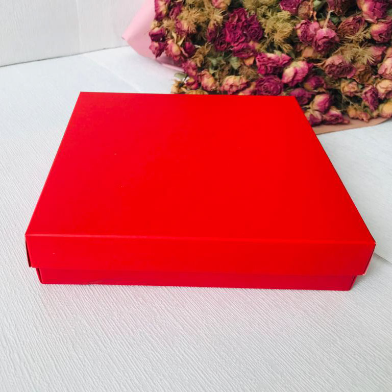 18x18x4 Karton Kutu — galeri görseli