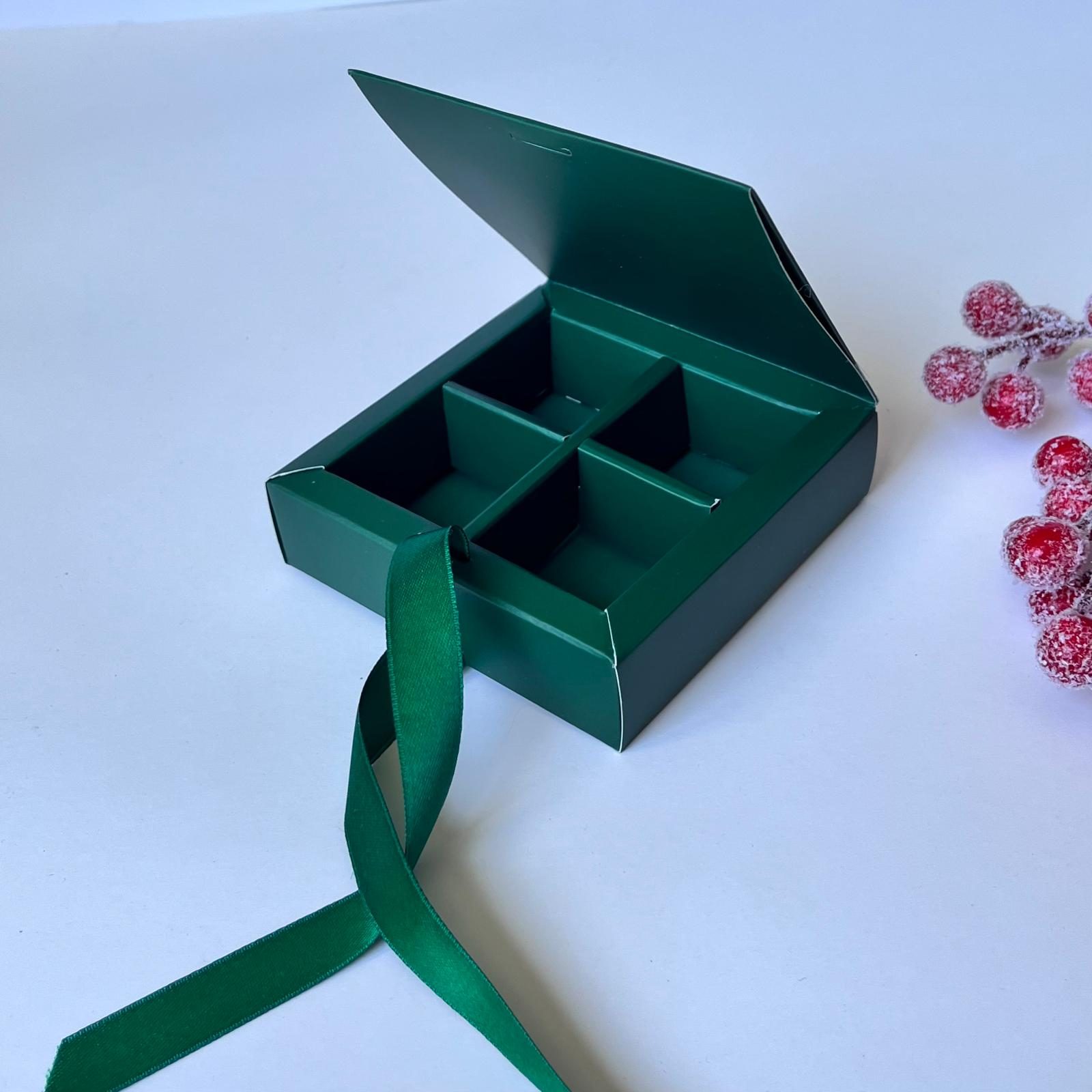 4 Bölmeli Karton Bonbon Çikolata Kutusu — galeri görseli
